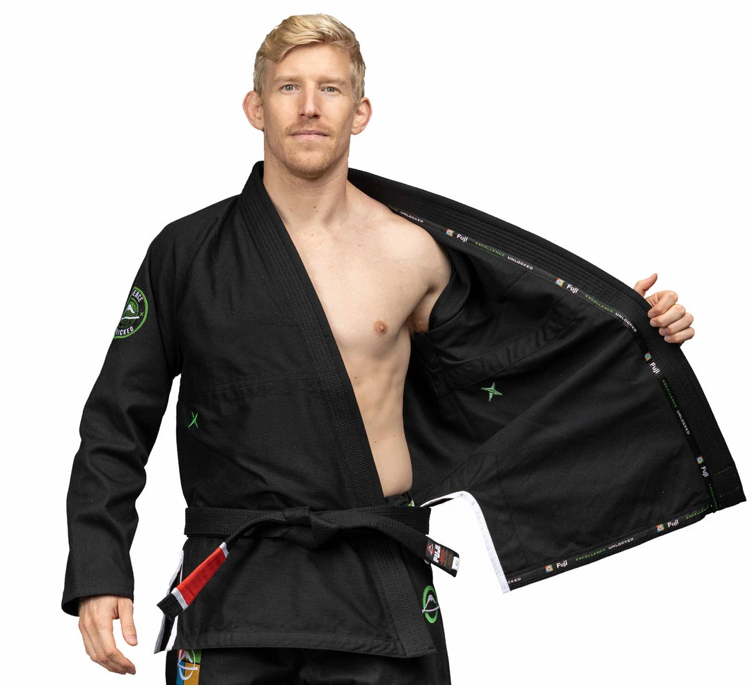Blowout Outlet Suparaito BJJ Gi Gamer Series Black/Green Blowout Outlet Suparaito BJJ Gi Gamer Series Black/Green