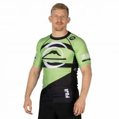 Blowout Outlet Vision Short Sleeve Rashguard Green