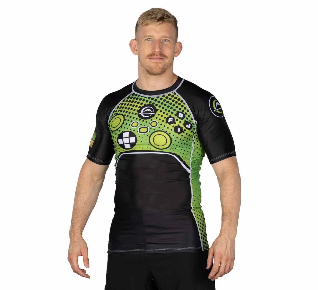 Blowout Gamer Series Short Sleeve Rashguard Green Outlet 4 Blowout Gamer Series Short Sleeve Rashguard Green Outlet